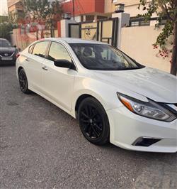 نيسان ألتيما